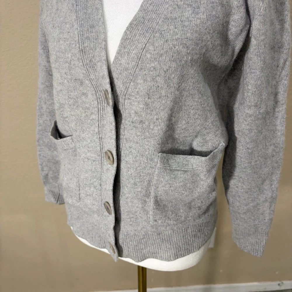 Banana Republic Cardigan Sz M Italian wool/cashmere blend Gray Casual Minimalist - Picture 2 of 10